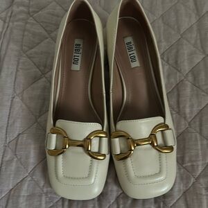Cream BiBi Lou loafer, size 37 or size 7 US
